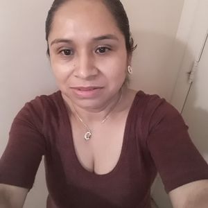 Meet your Posher, Estela